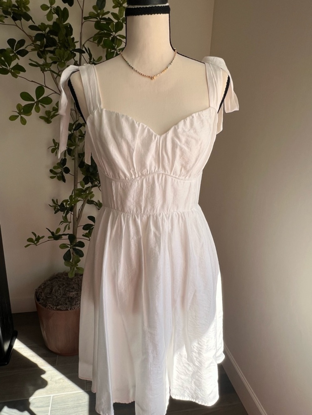 Women’s White Empire Waist Sundress Flowy Cottage Summer Dress